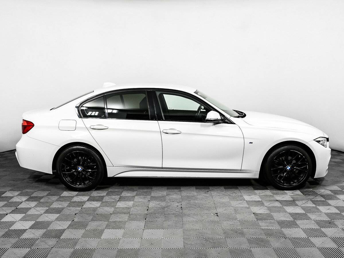 BMW 3 серии 320i xDrive, 2018 Фото №4
