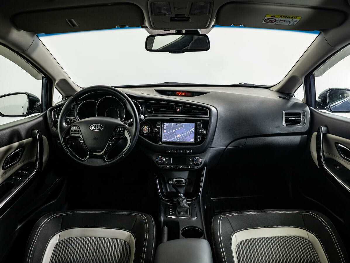 Kia Ceed, 2018 Фото №11