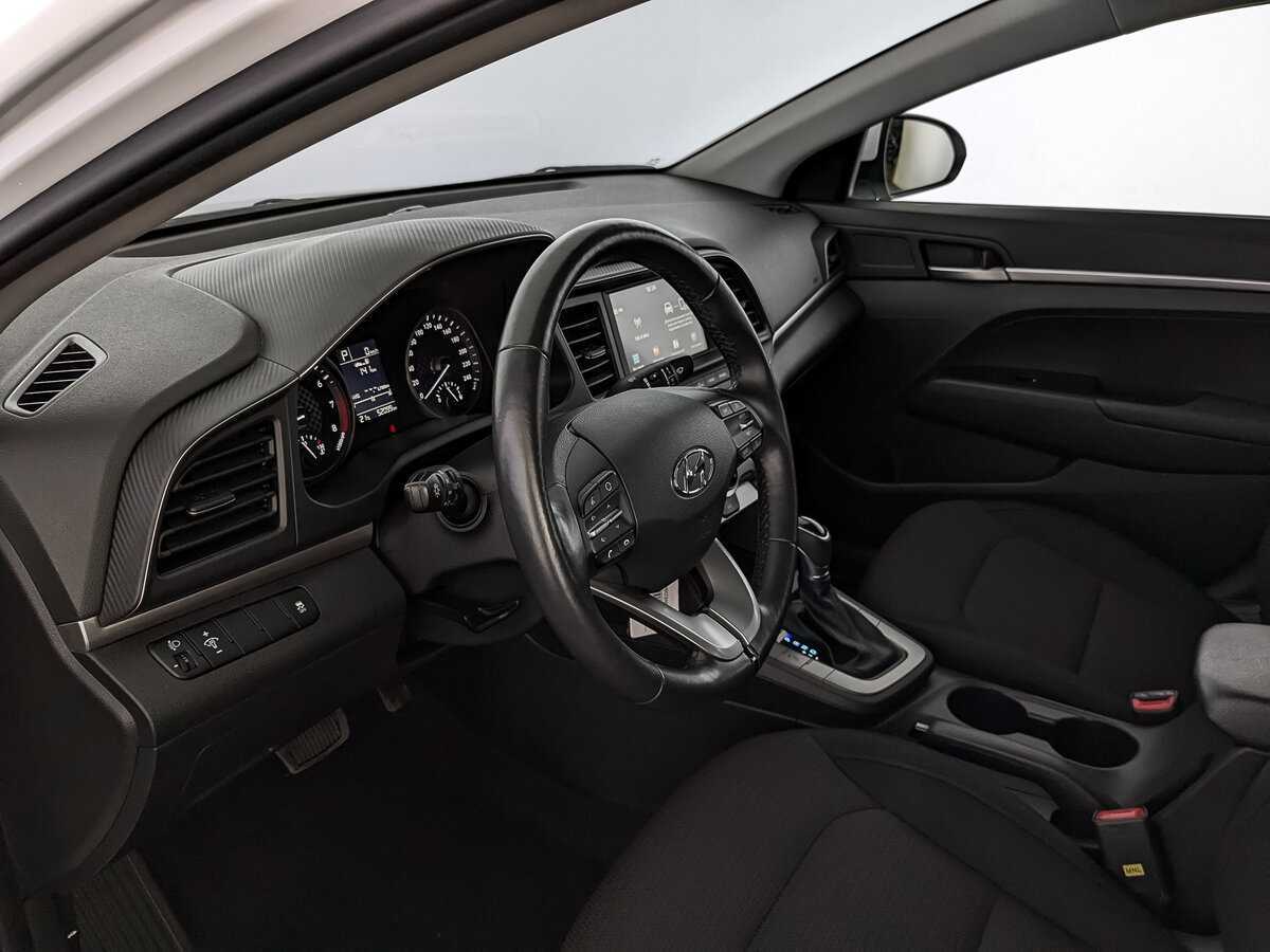 Hyundai Elantra, 2019 Фото №15