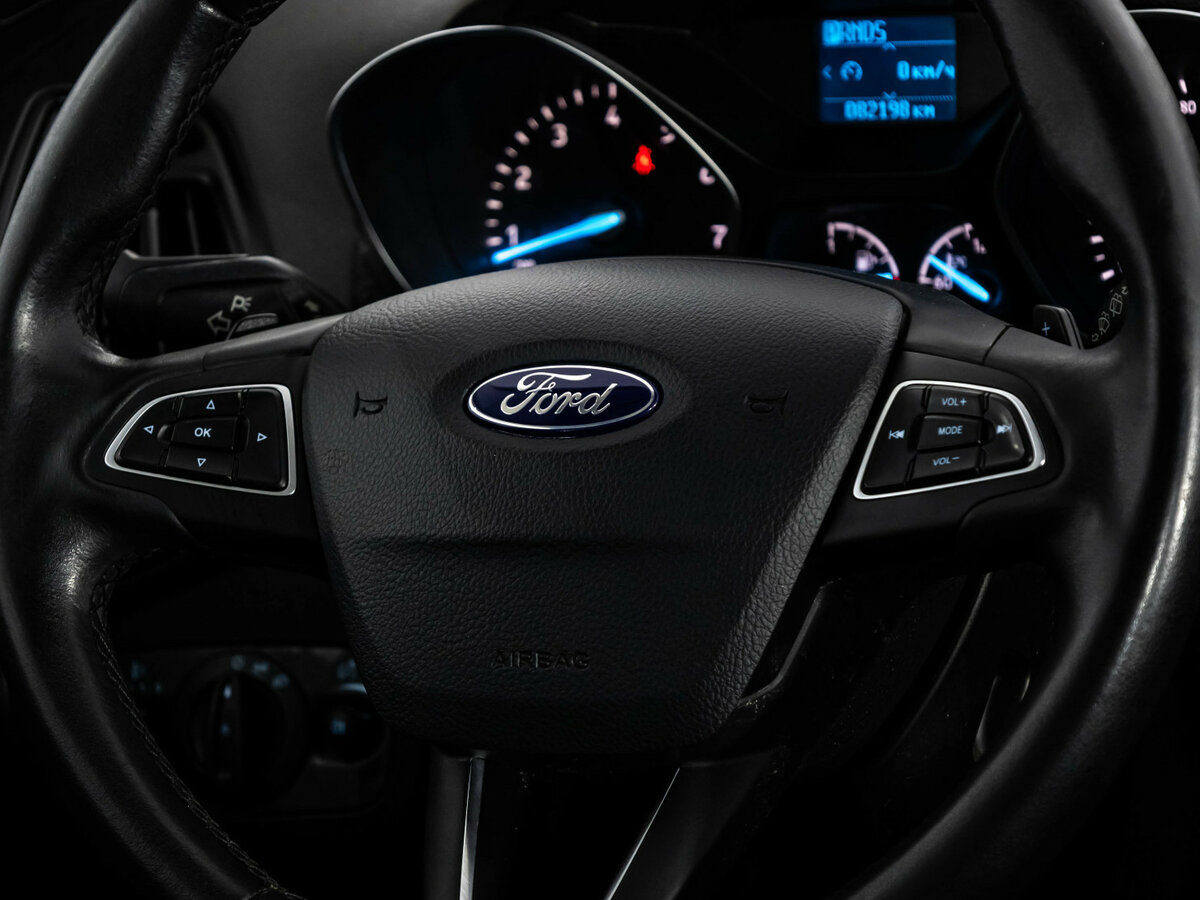 Ford Kuga II Рестайлинг, 2017 Фото №9