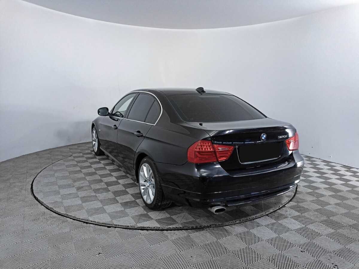 BMW 3 серии 320i, 2012 Фото №7