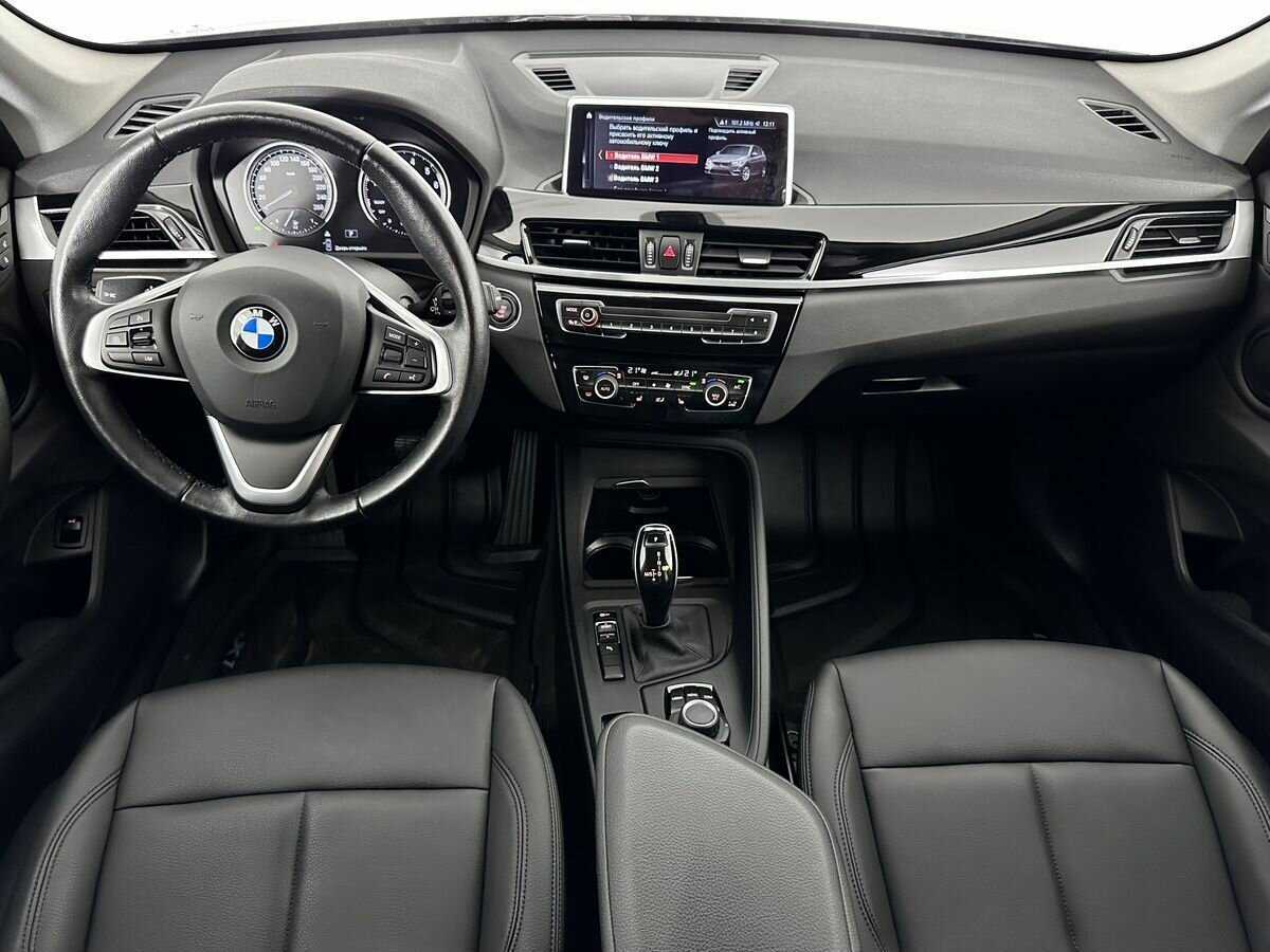 BMW X1 18i sDrive, 2020 Фото №10