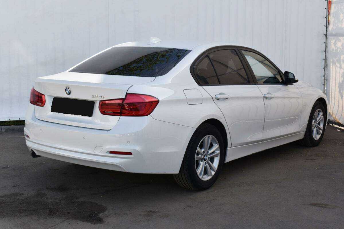 BMW 3 серии 318i, 2018 Фото №5