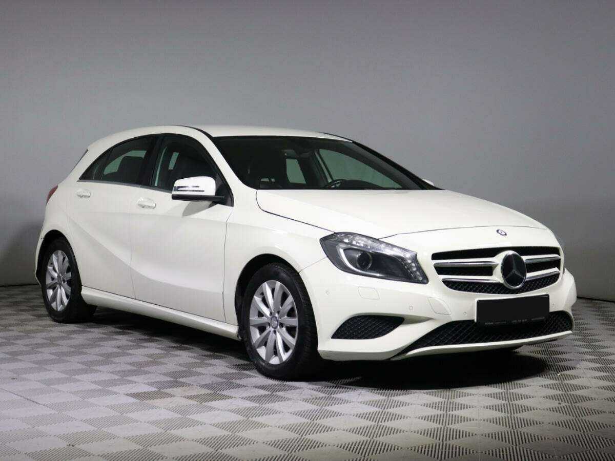 Mercedes-Benz A-Класс 180, 2014 Фото №3