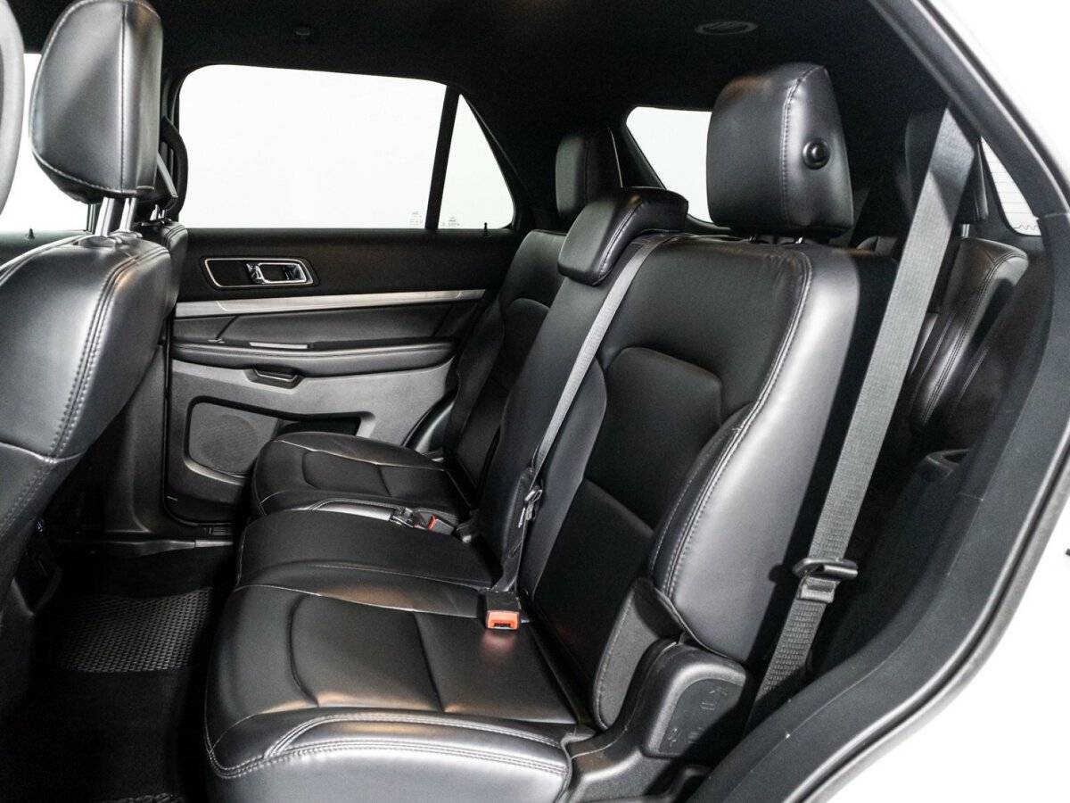 Ford Explorer V Рестайлинг 2, 2019 Фото №8