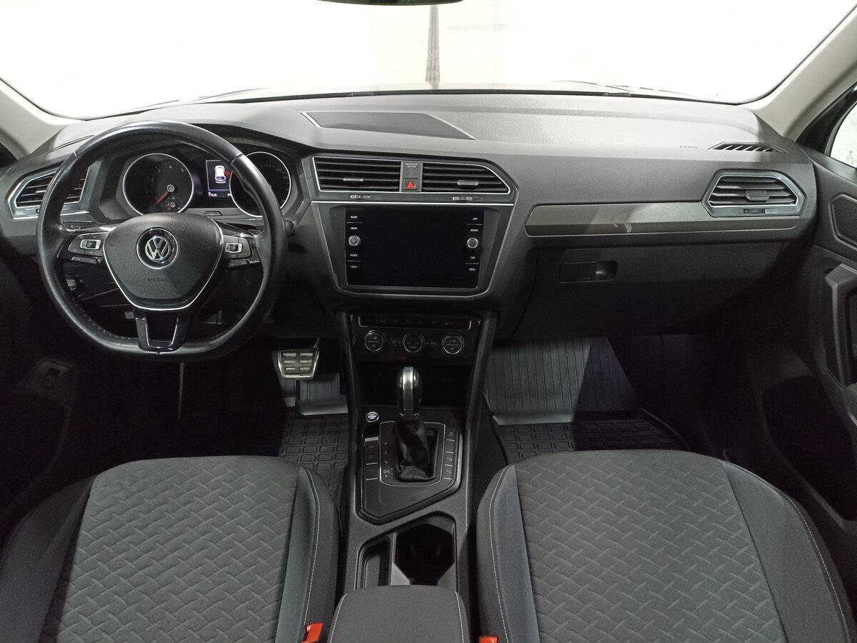 Volkswagen Tiguan, 2018 Фото №14