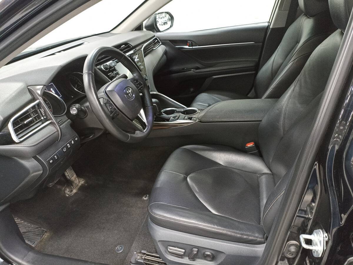 Toyota Camry, 2019 Фото №16