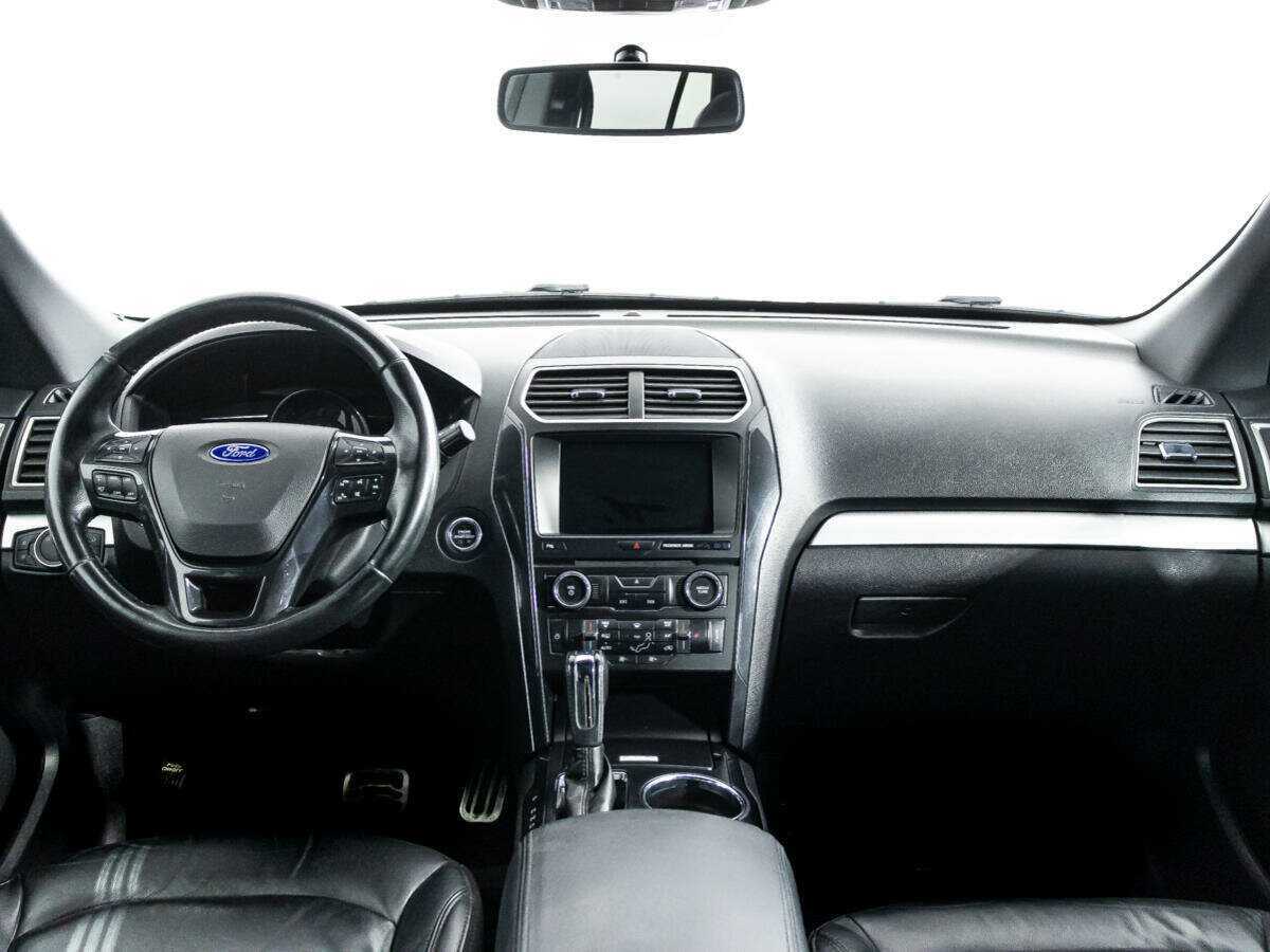 Ford Explorer, 2017 Фото №13