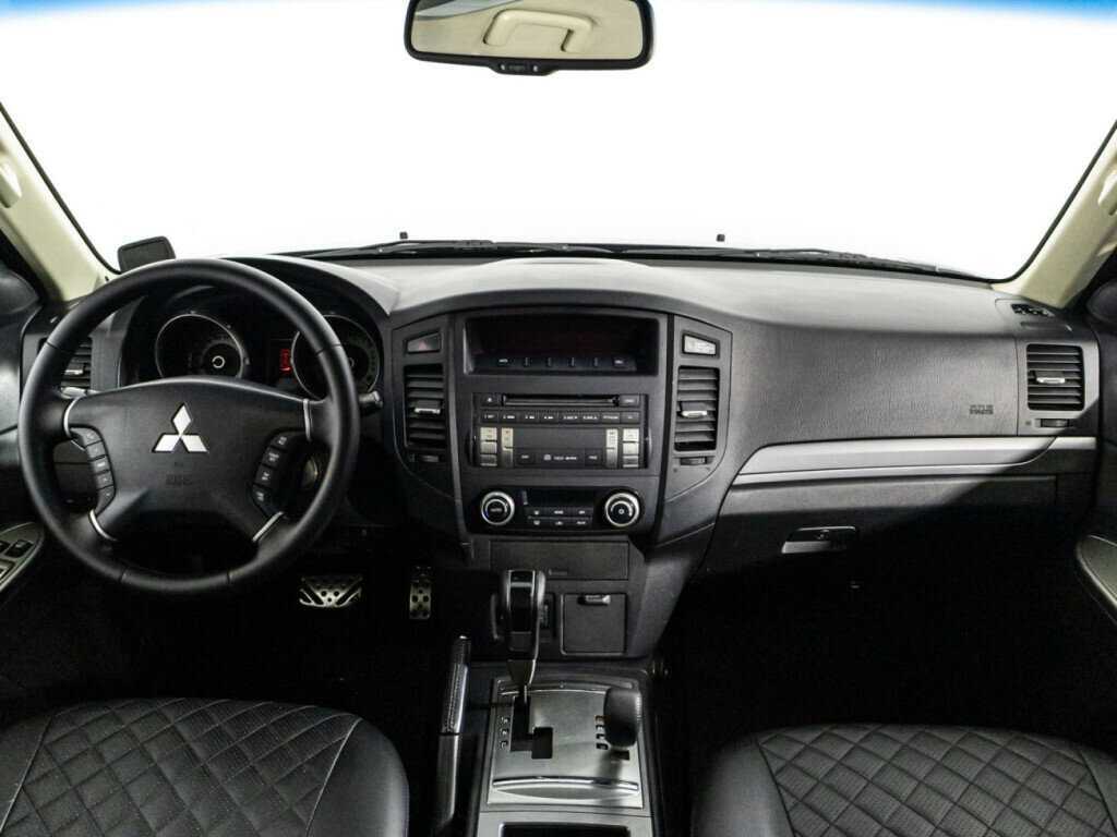 Mitsubishi Pajero, 2013 Фото №20