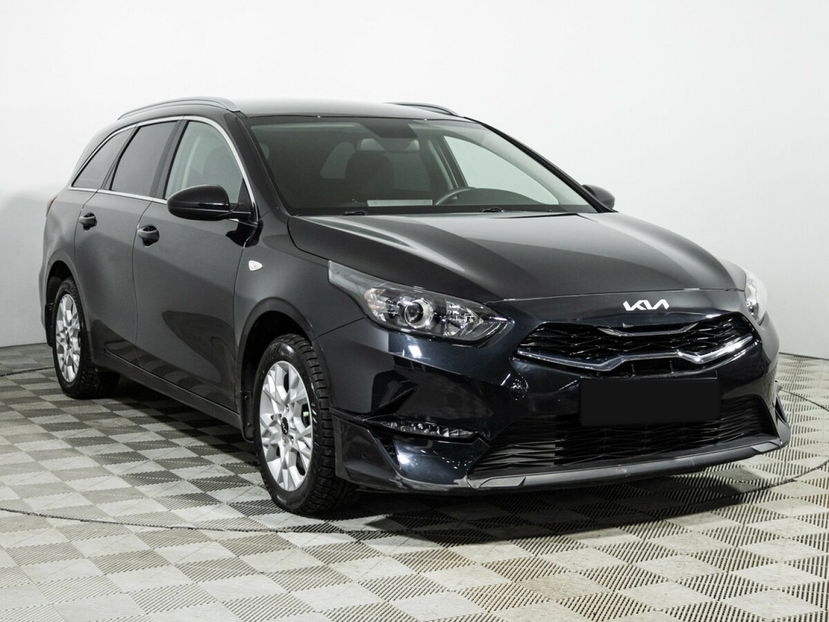 Kia Ceed III Рестайлинг, 2022 Фото №3
