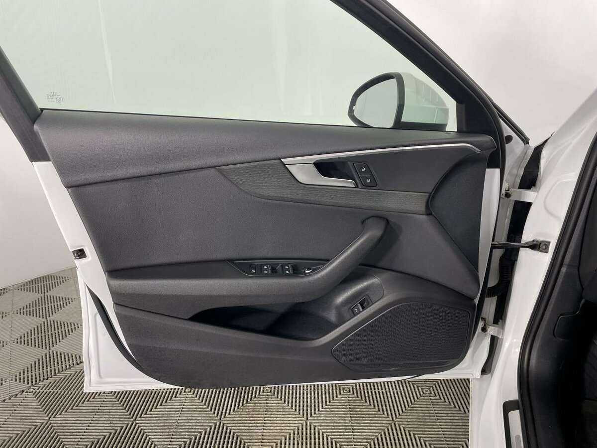Audi A4, 2018 Фото №8