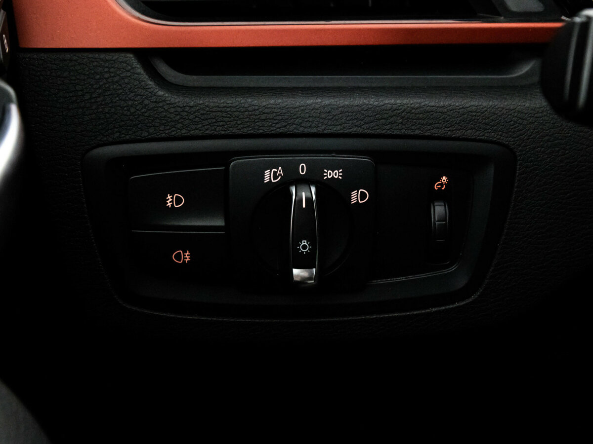 BMW X1 20i xDrive II (F48), 2017 Фото №16