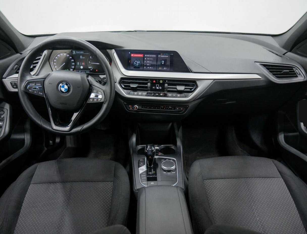 BMW 1 серии 118i, 2019 Фото №10