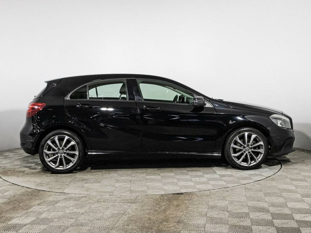 Mercedes-Benz A-Класс 180, 2017 Фото №4