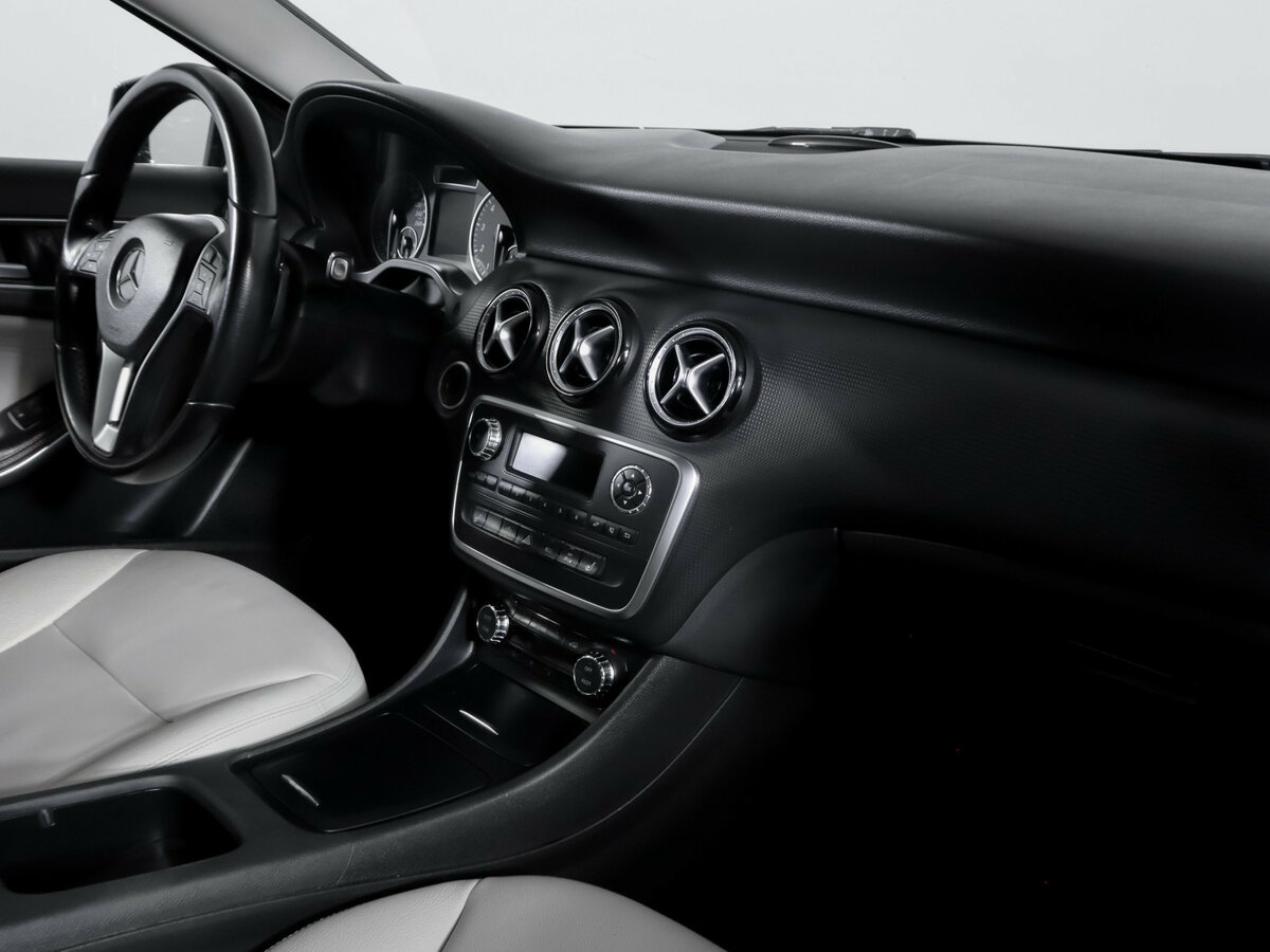 Mercedes-Benz A-Класс 180 III (W176), 2013 Фото №7