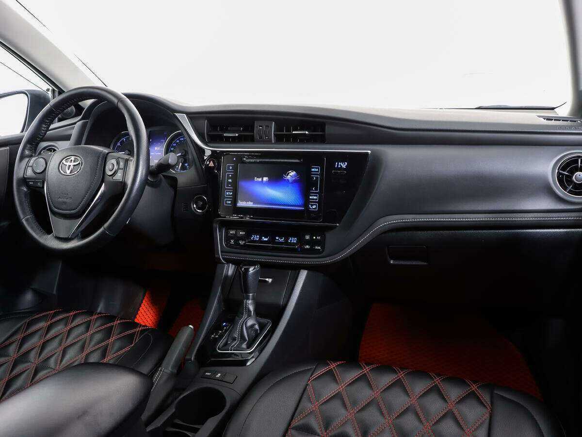 Toyota Corolla, 2018 Фото №9