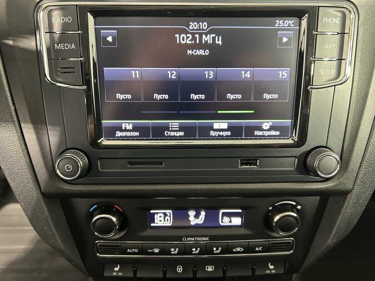 Skoda Rapid, 2014 Фото №12