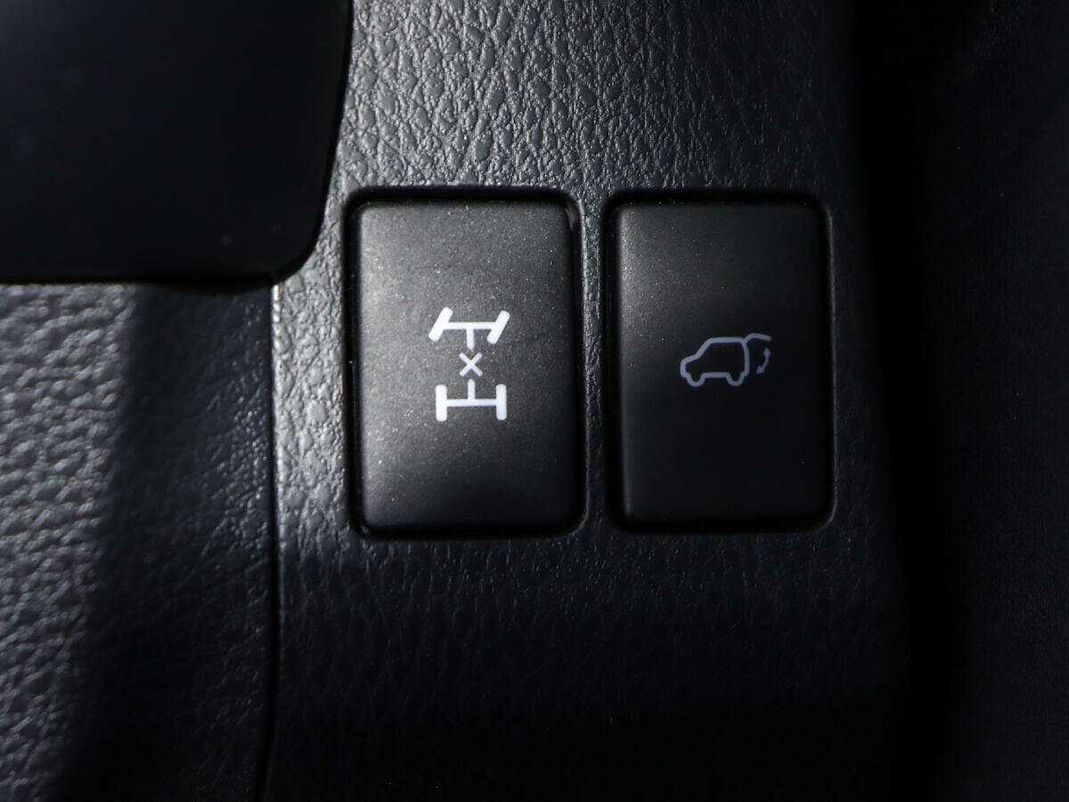Toyota RAV4, 2018 Фото №18