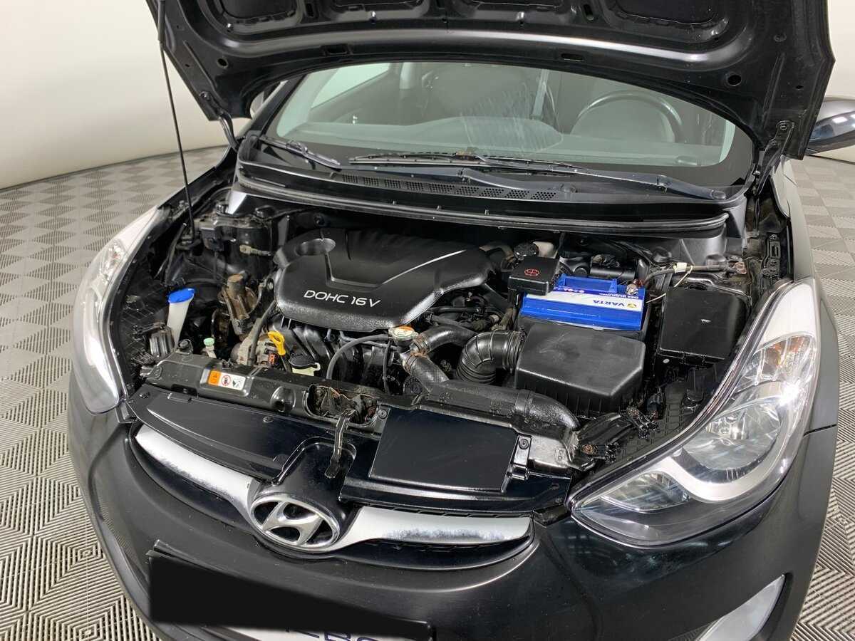 Hyundai Elantra, 2012 Фото №11