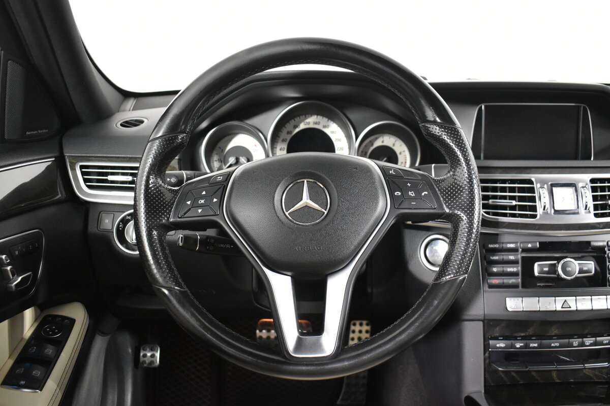 Mercedes-Benz E-Класс 300, 2013 Фото №16