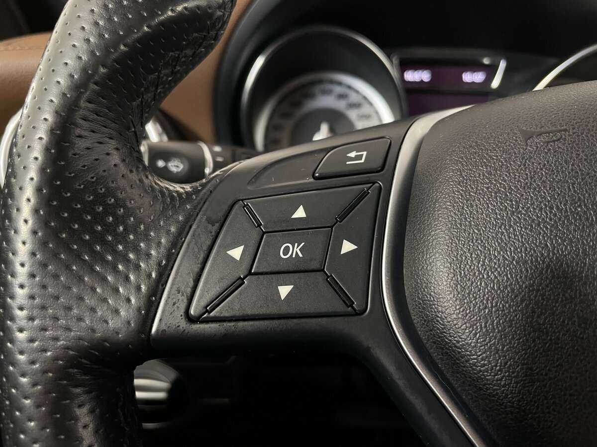 Mercedes-Benz GLA 250, 2014 Фото №15