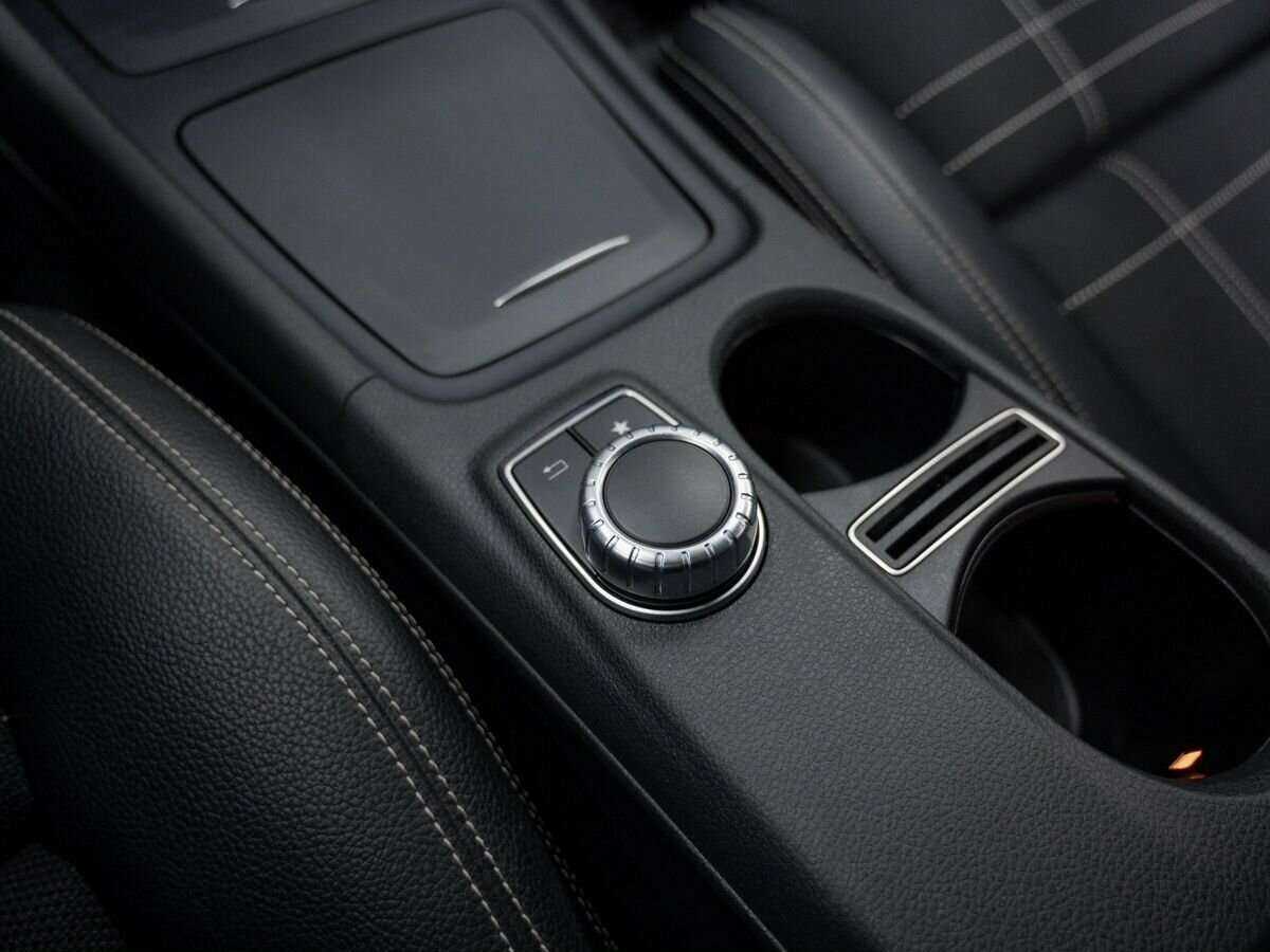 Mercedes-Benz GLA 250, 2016 Фото №20