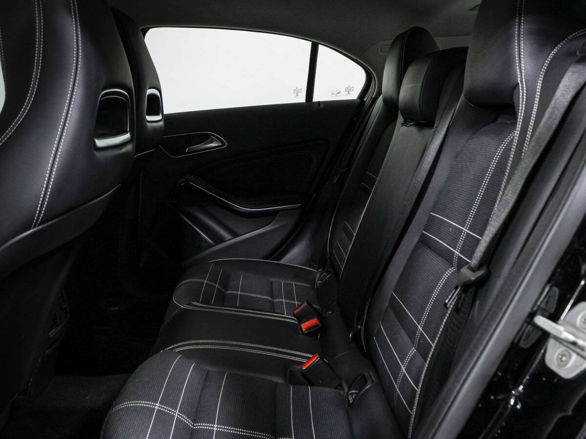 Mercedes-Benz A-Класс 180 III (W176) Рестайлинг, 2016 Фото №13
