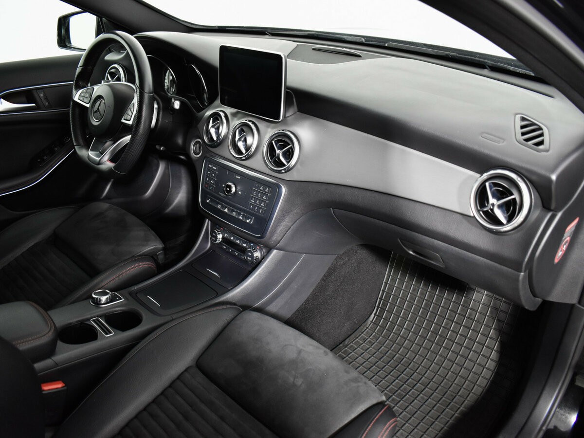Mercedes-Benz GLA 200 I (X156), 2016 Фото №13