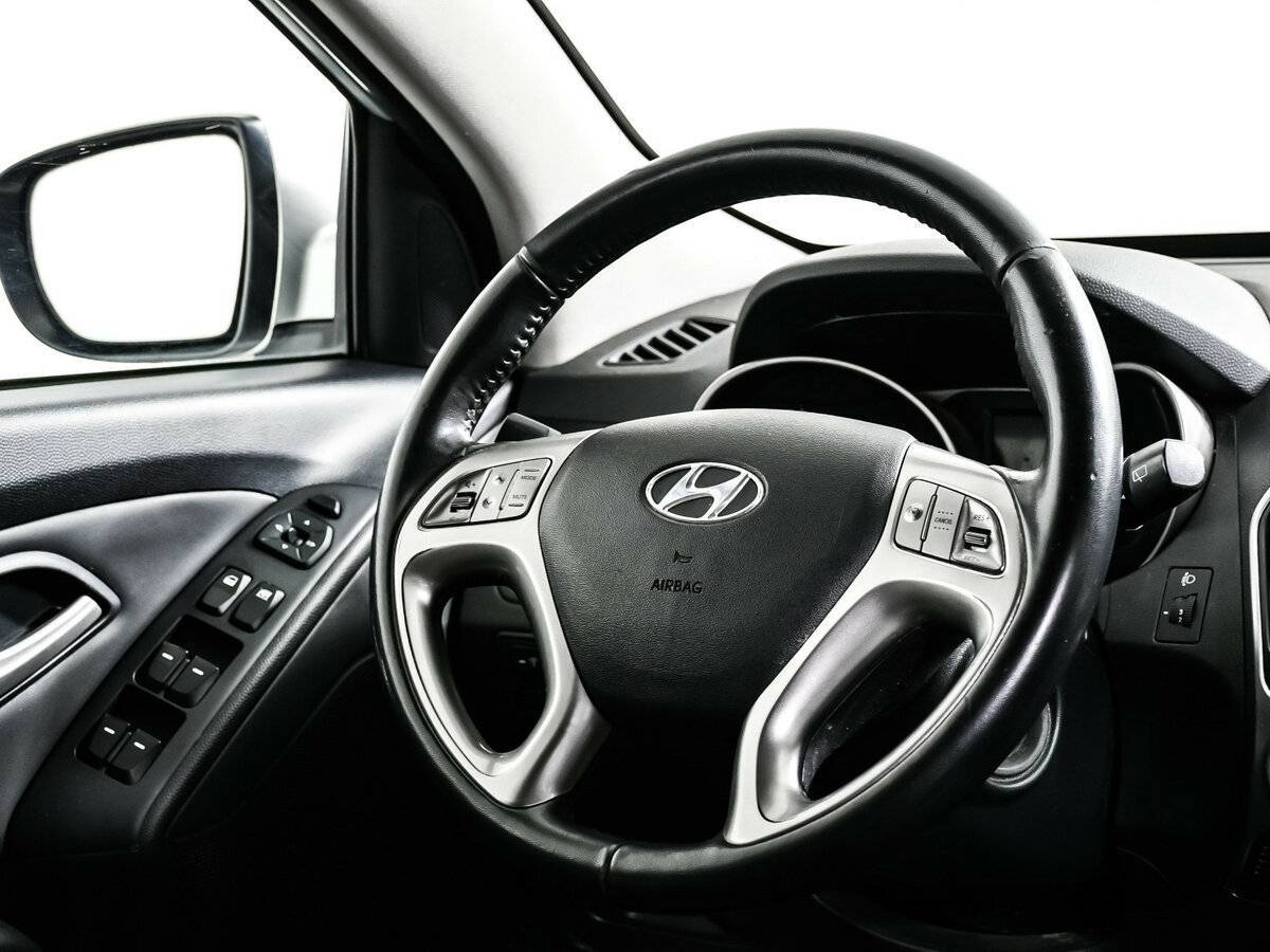 Hyundai ix35, 2012 Фото №16