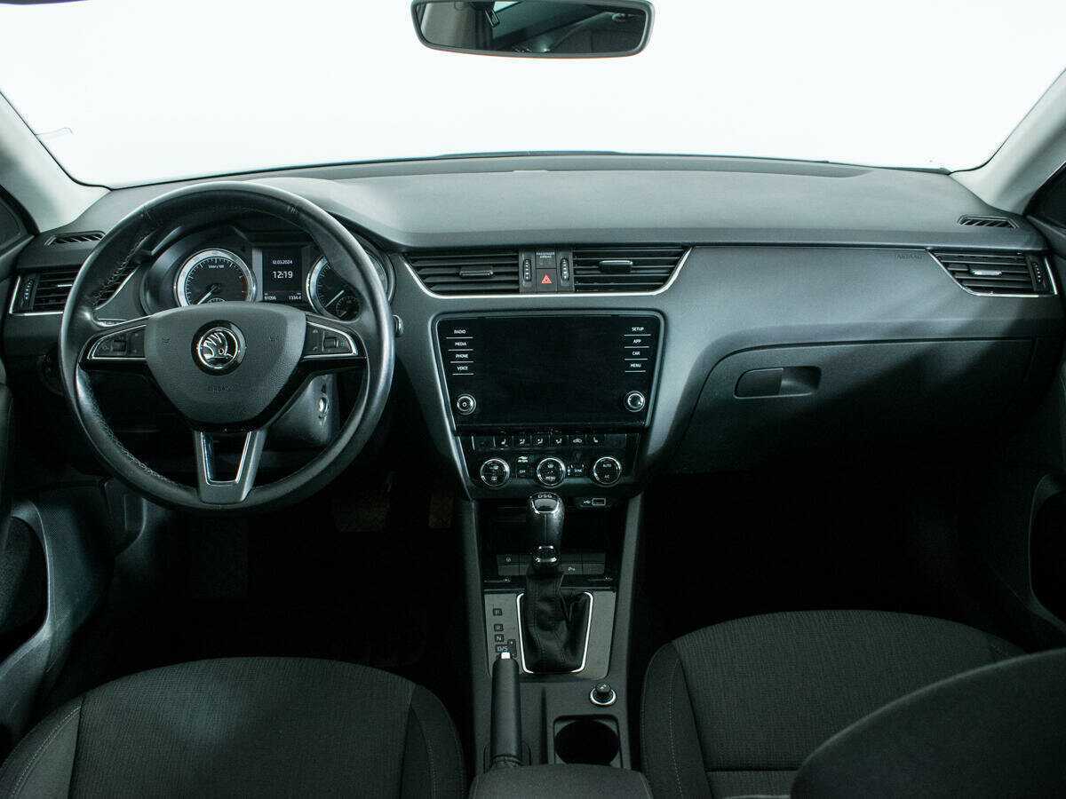 Skoda Octavia, 2018 Фото №12