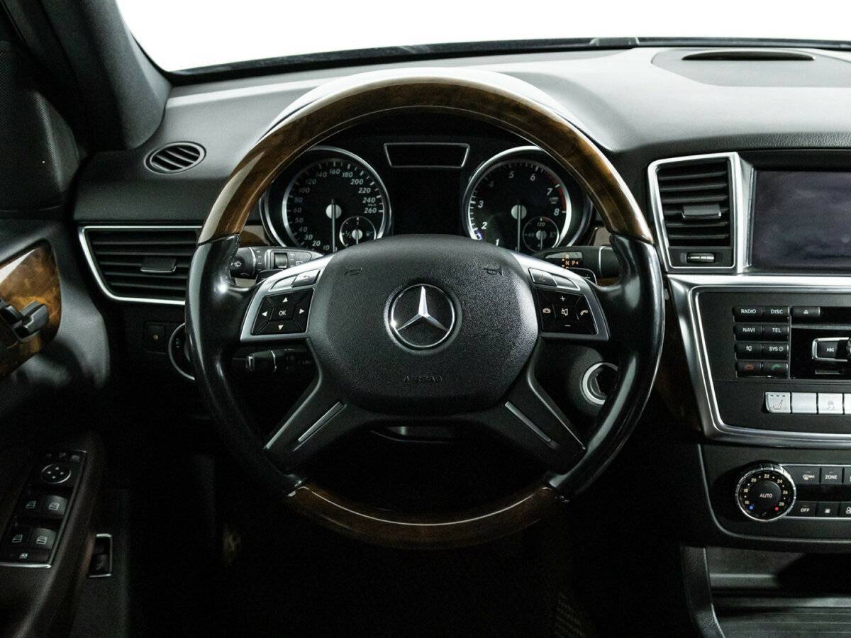 Mercedes-Benz M-Класс 350, 2012 Фото №23