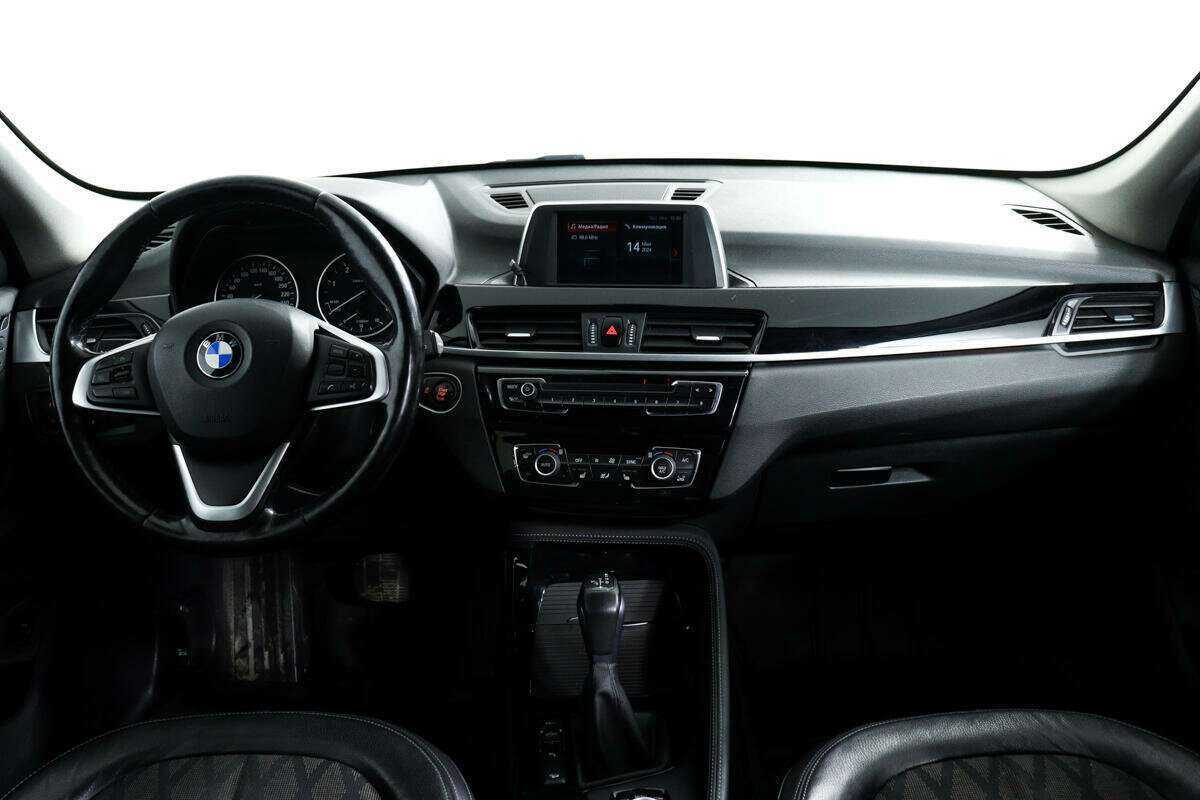 BMW X1 18d xDrive, 2017 Фото №11