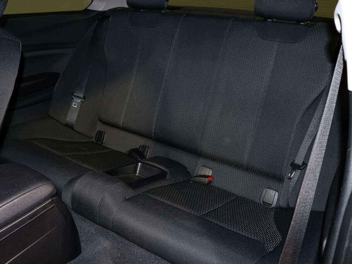 BMW 2 серии 220i, 2014 Фото №10