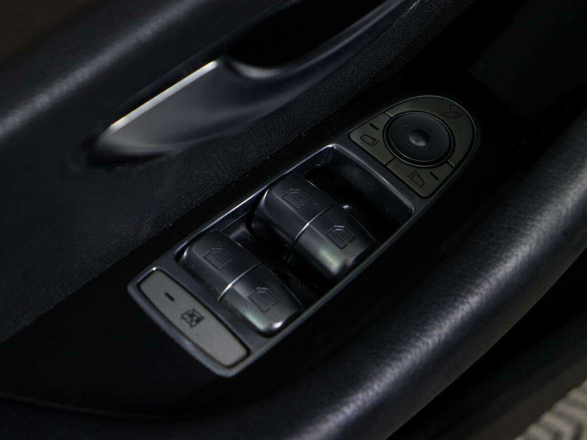 Mercedes-Benz E-Класс 200, 2016 Фото №15