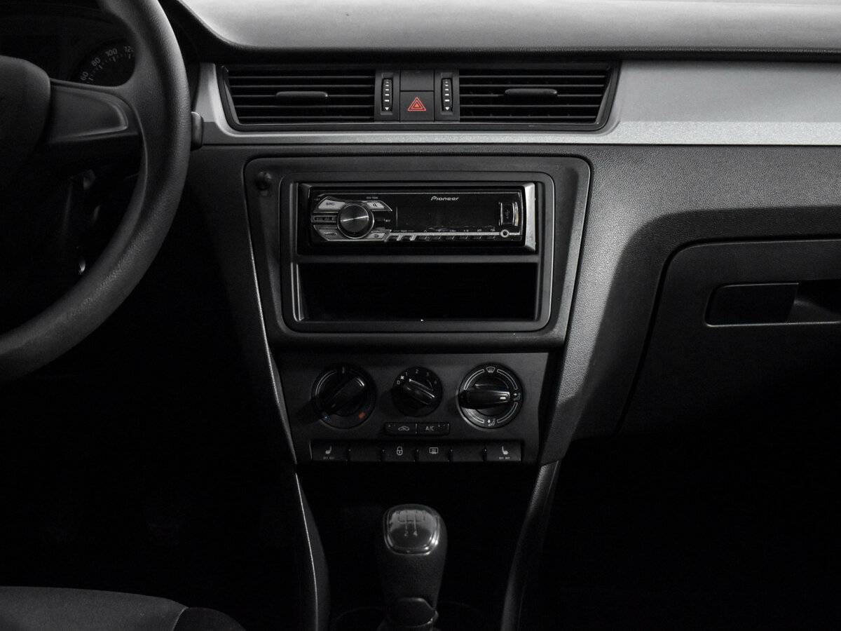 Skoda Rapid, 2014 Фото №13