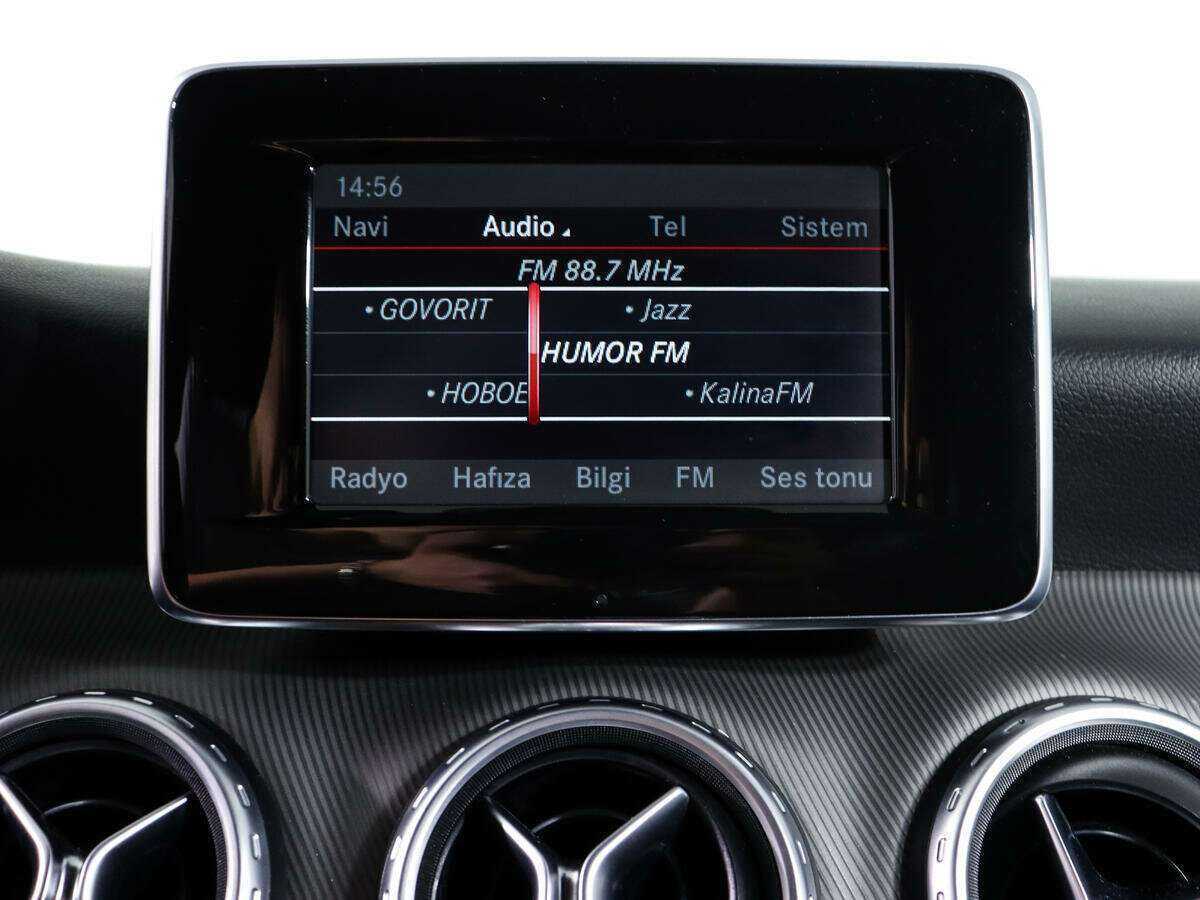 Mercedes-Benz GLA 250, 2015 Фото №21