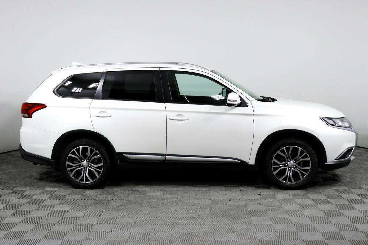 Mitsubishi Outlander, 2018 Фото №3