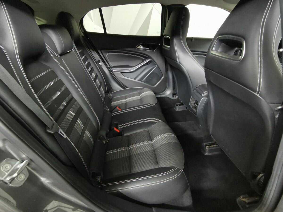 Mercedes-Benz GLA 200, 2019 Фото №14