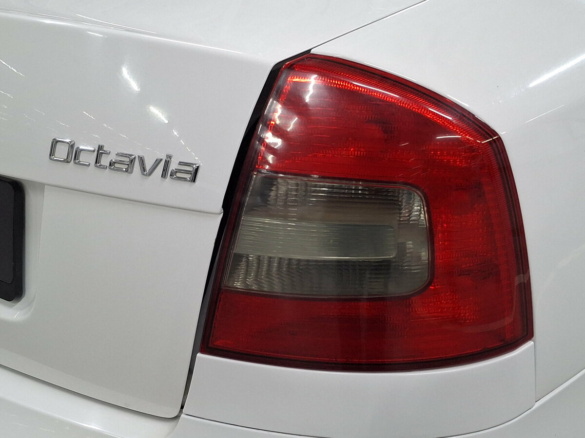 Skoda Octavia II (A5) Рестайлинг, 2012 Фото №9