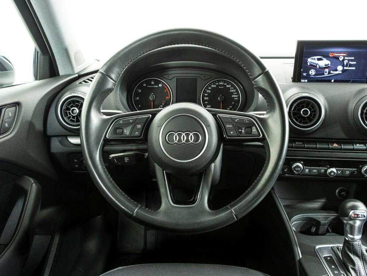 Audi A3, 2018 Фото №14