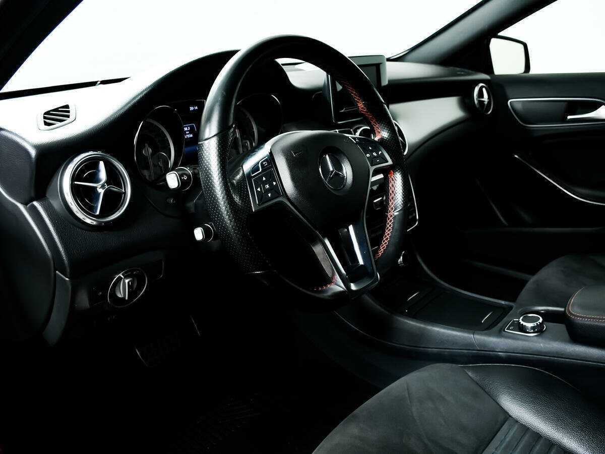 Mercedes-Benz GLA 250, 2014 Фото №13