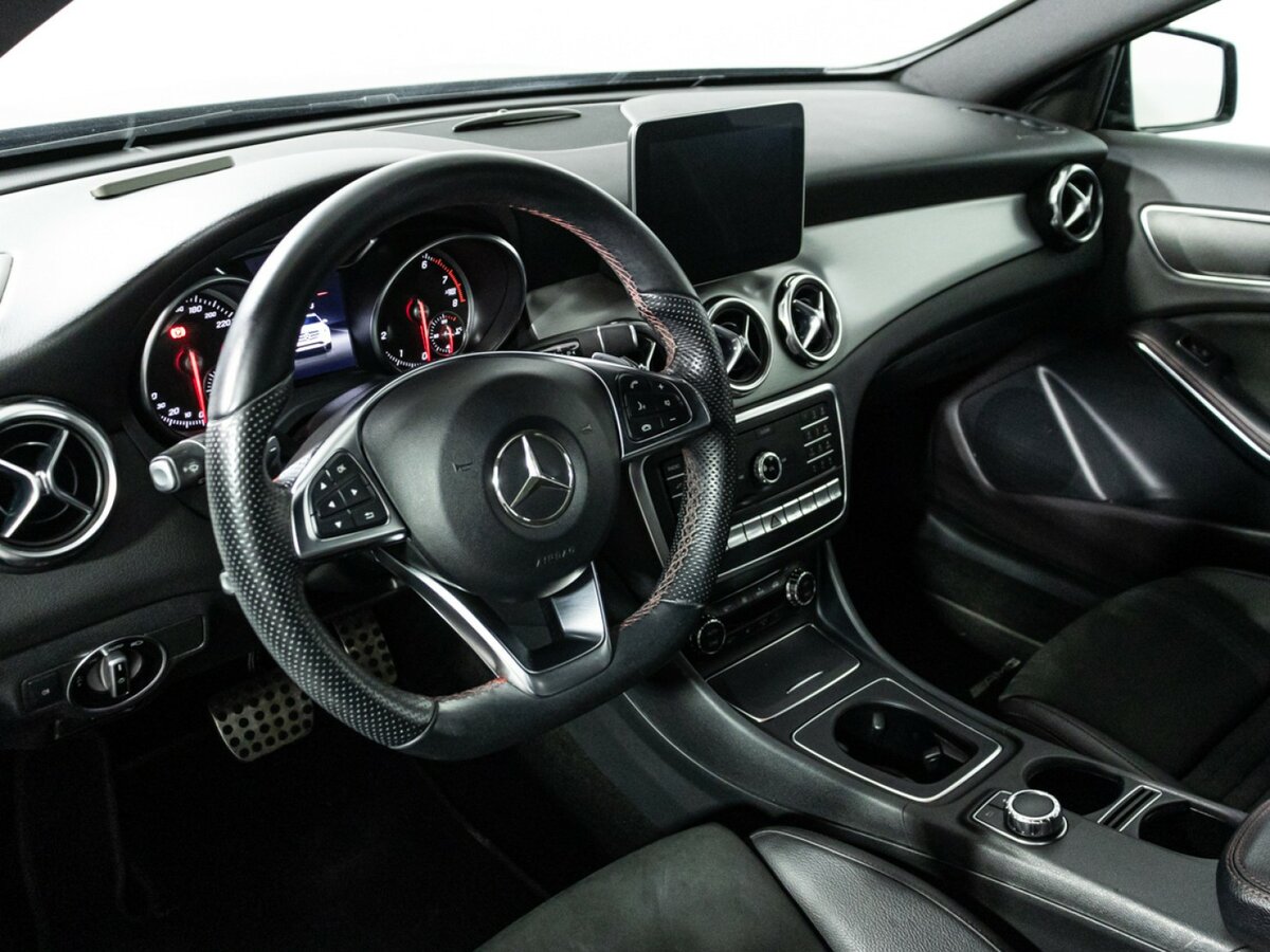 Mercedes-Benz GLA 250 I (X156) Рестайлинг, 2017 Фото №11