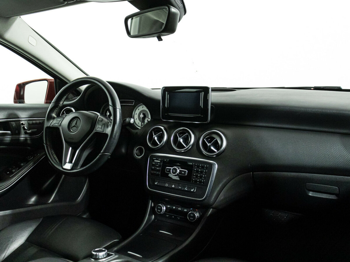 Mercedes-Benz A-Класс 180 III (W176), 2013 Фото №9