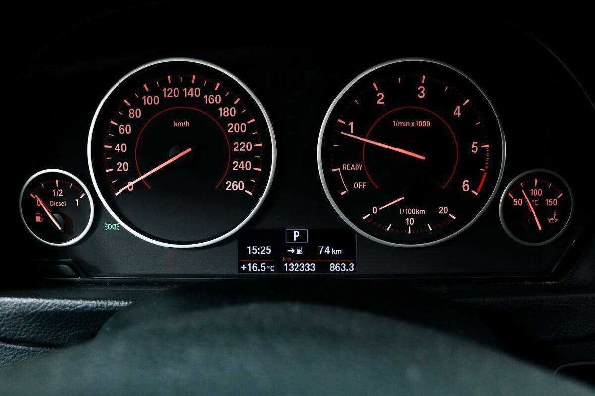 BMW 3 серии 320d, 2012 Фото №10