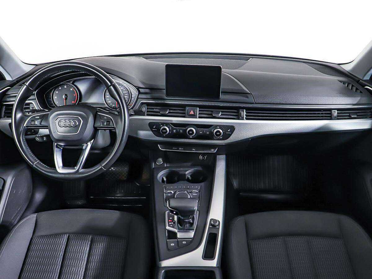 Audi A4, 2015 Фото №11