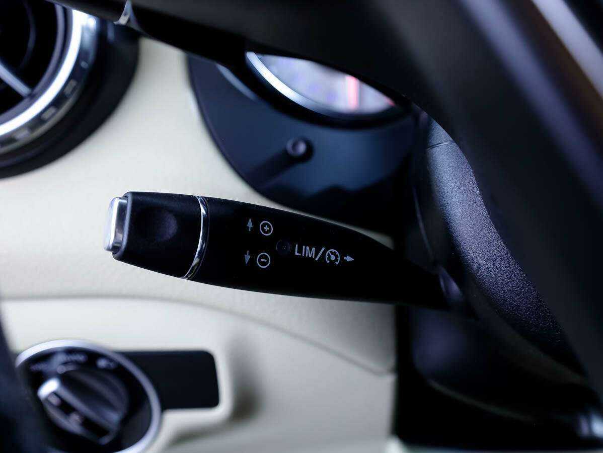 Mercedes-Benz GLA 200, 2015 Фото №24