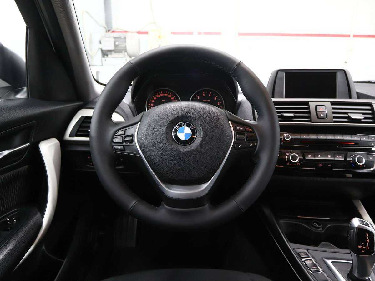 BMW 1 серии 118i, 2016 Фото №19