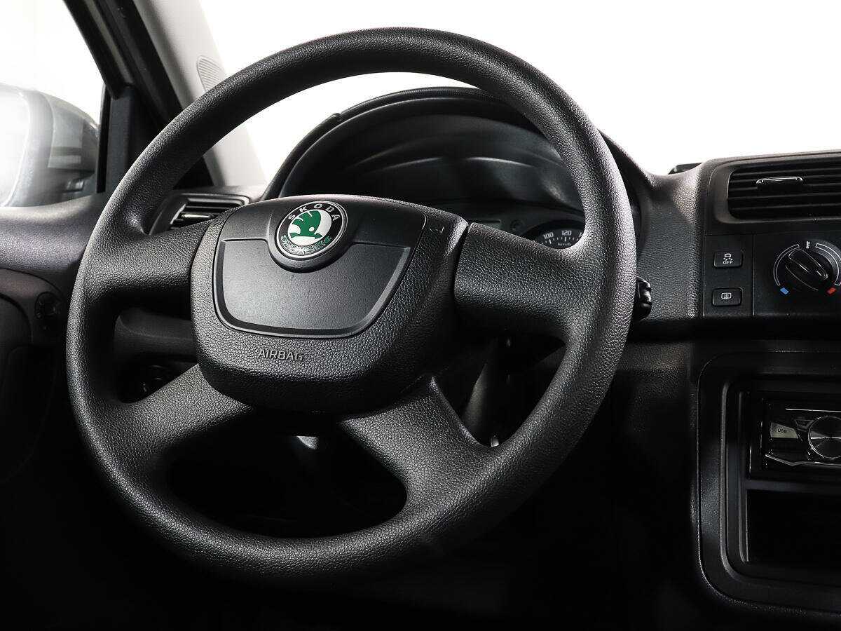 Skoda Fabia, 2012 Фото №14
