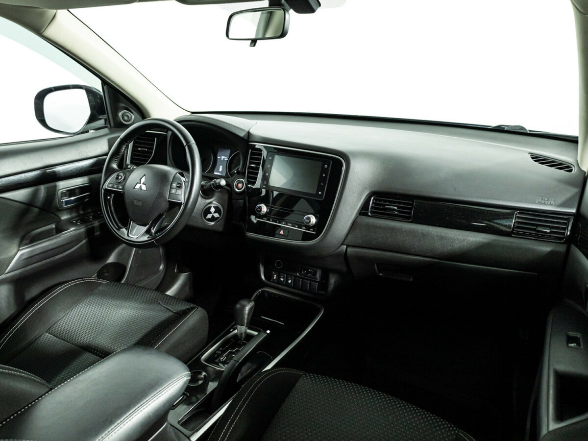 Mitsubishi Outlander III Рестайлинг 3, 2020 Фото №8