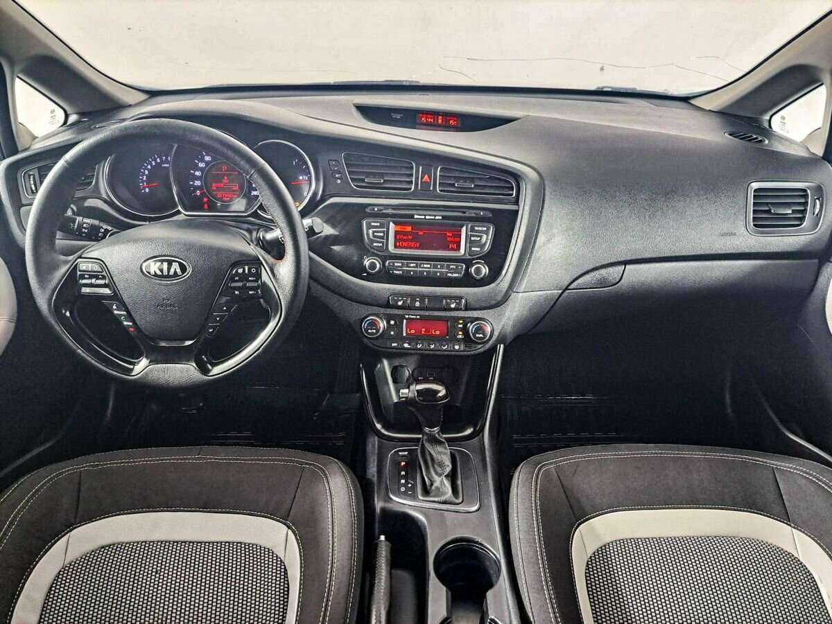 Kia Ceed, 2012 Фото №8